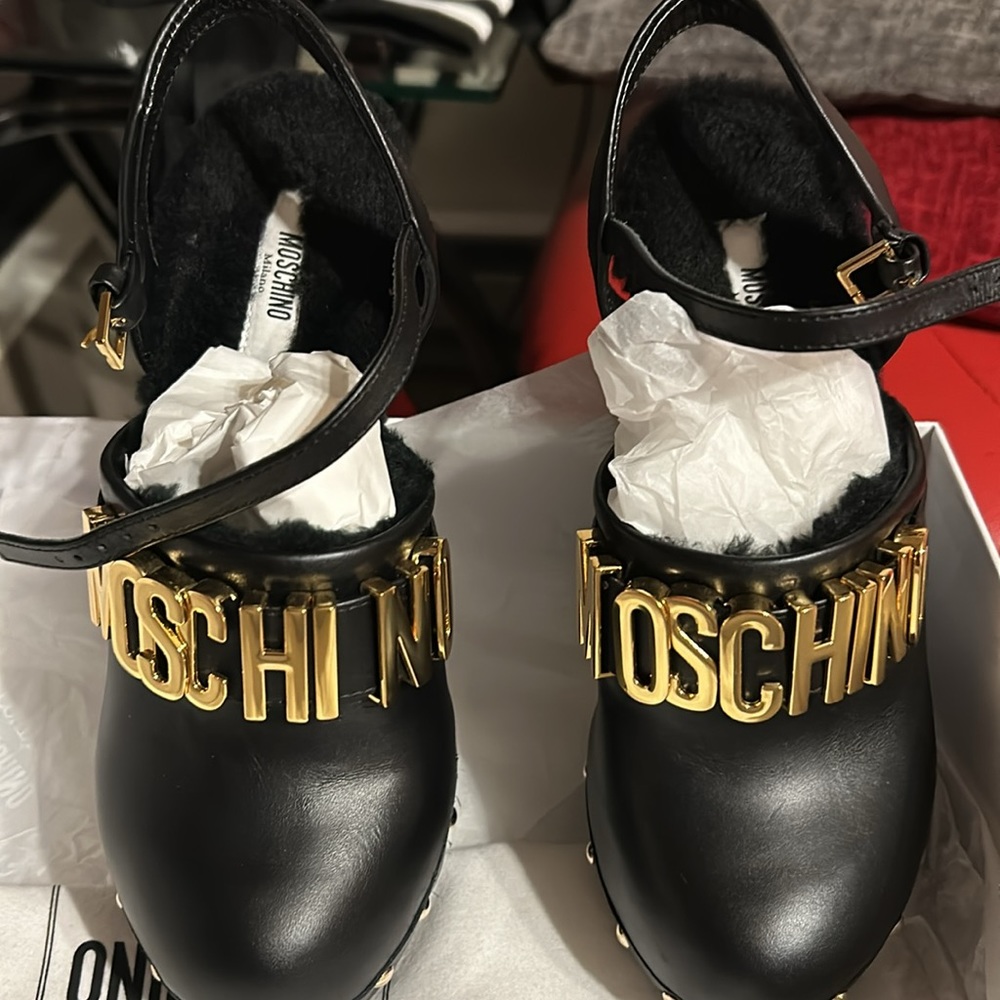 Moschino clogs very beautiful wore once . - Picture 4 of 7